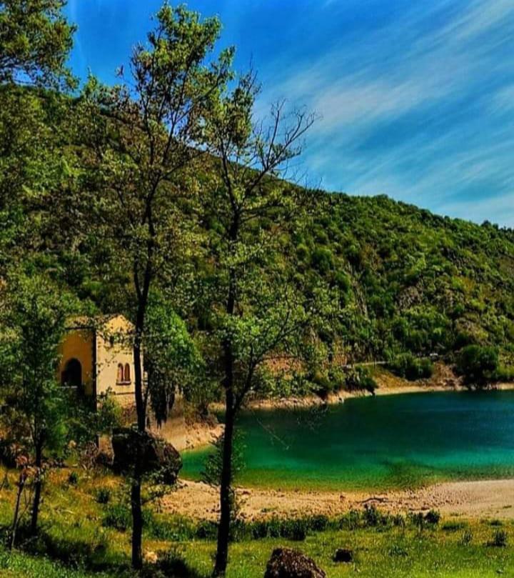 La Casetta Di Anna Villalago Exterior photo